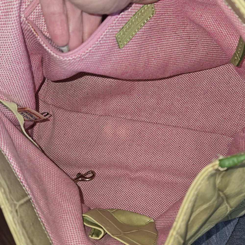 Dooney And Bourke Vintage Cinzia Hobo Bag Croc Embossed Leather Pistachio - Picture 9 of 12